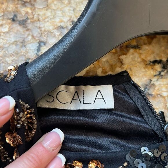 Black and Gold Sequin Dress - Picture 6 of 14